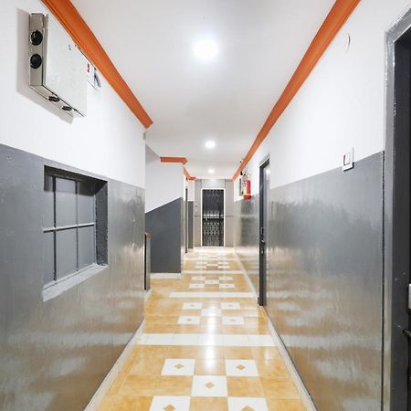 สปอต ออน 74966 ศรีอมรทีป โฮเทล Hotel ไฮเดอราบัด ภายนอก รูปภาพ