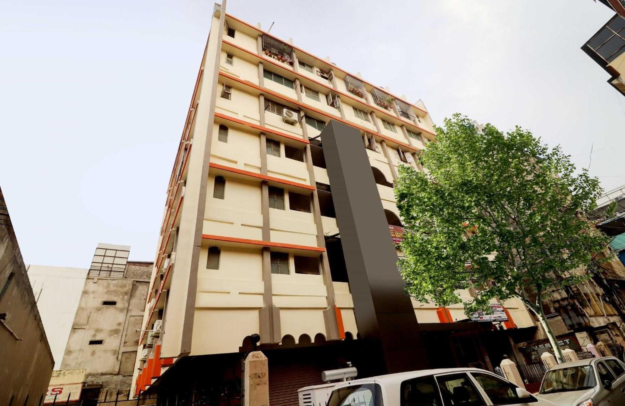สปอต ออน 74966 ศรีอมรทีป โฮเทล Hotel ไฮเดอราบัด ภายนอก รูปภาพ