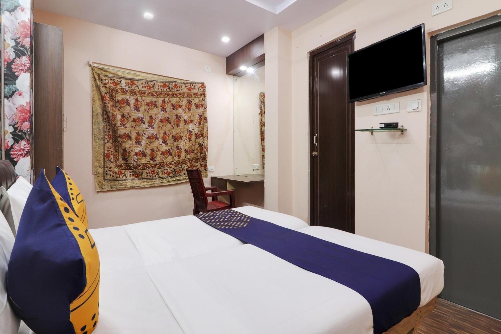 สปอต ออน 74966 ศรีอมรทีป โฮเทล Hotel ไฮเดอราบัด ภายนอก รูปภาพ