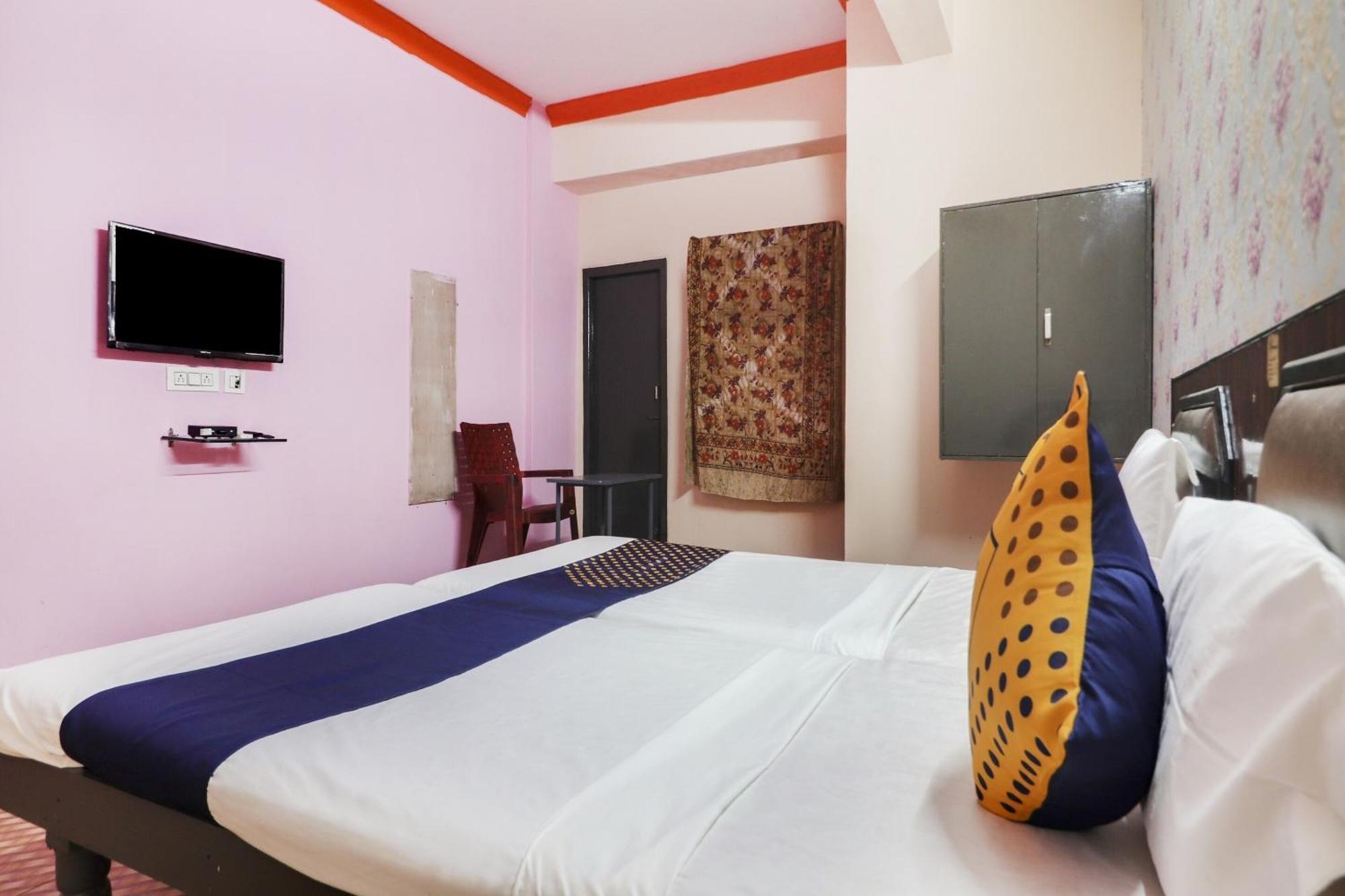 สปอต ออน 74966 ศรีอมรทีป โฮเทล Hotel ไฮเดอราบัด ภายนอก รูปภาพ