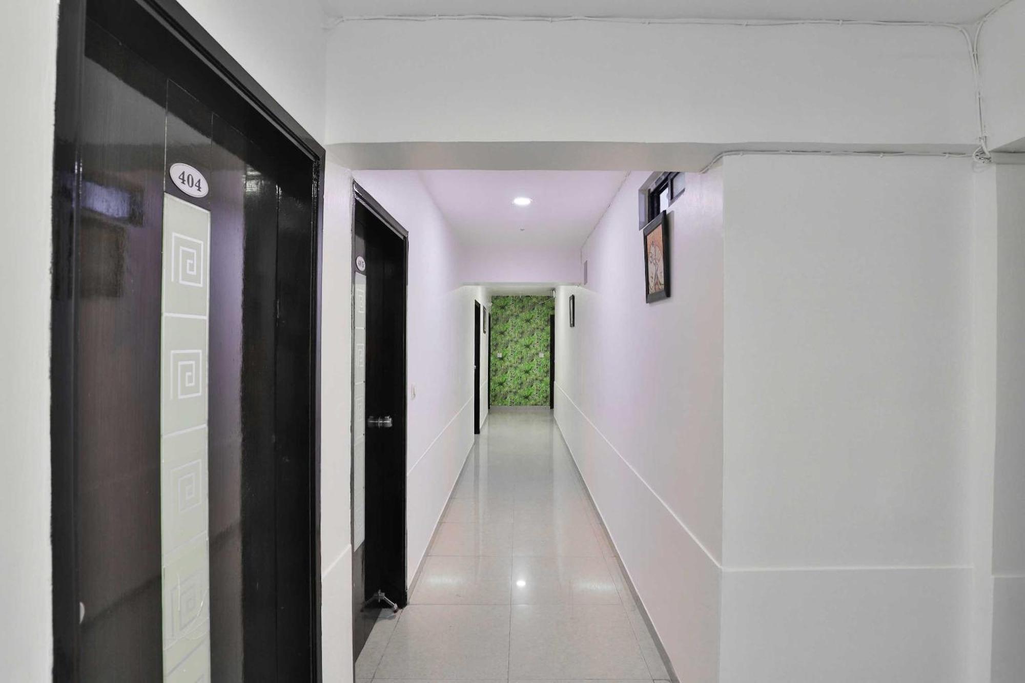 สปอต ออน 74966 ศรีอมรทีป โฮเทล Hotel ไฮเดอราบัด ภายนอก รูปภาพ